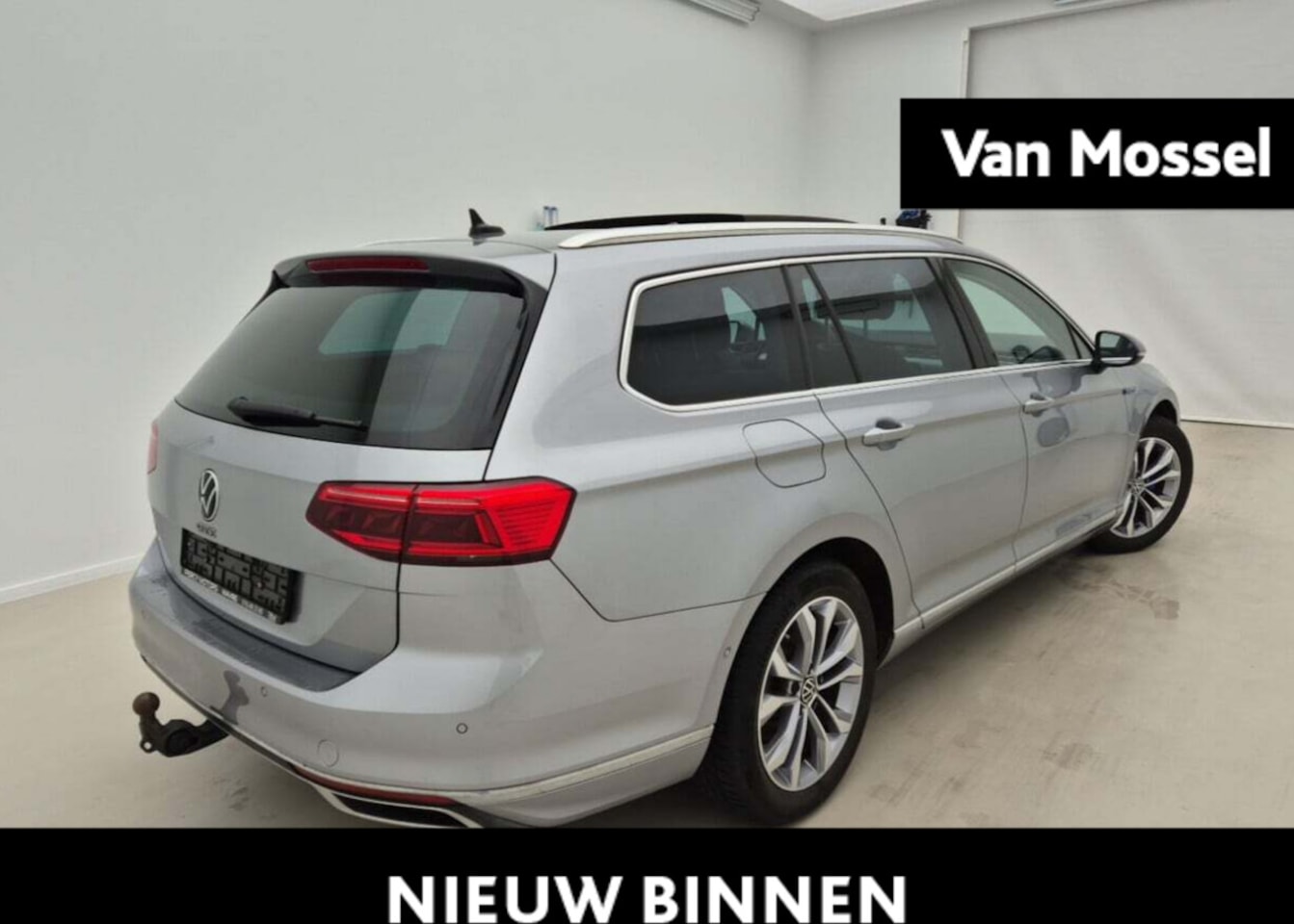 Volkswagen Passat Variant - PASSAT 1.4 TSI GTE BUSINESS DSG | Automaat | Navigatie | Camera | Panoramadak | Trekhaak | - AutoWereld.nl