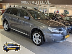 Mitsubishi Outlander - 2.4 Automaat Airco, Cruise Control, Trekhaak, Stuurbekrachtiging