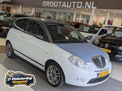 Lancia Y(psilon) - Ypsilon 1.4-16V Sport Airco, Stuurbekrachtiging