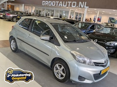 Toyota Yaris - 1.0 VVT-i Aspiration Airco, Stuurbekrachtiging