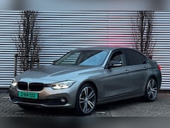 BMW 3-serie - 318i Luxury Line Leder / 19"LMV / GARANTIE