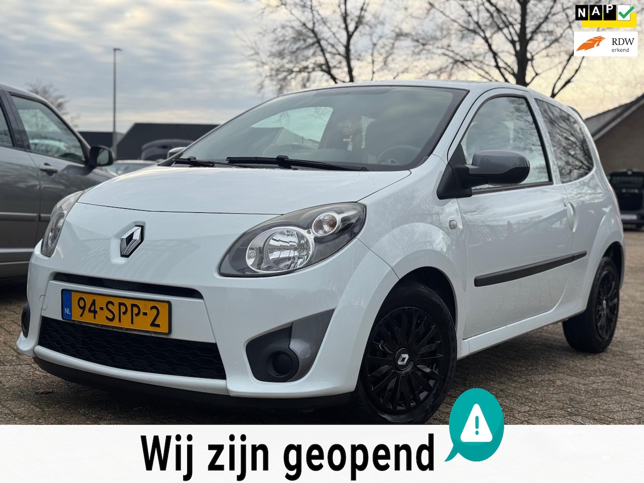 Renault Twingo - 1.2-16V Collection AIRCO NW.DRIEM APK NAP BLACK&WHITE - AutoWereld.nl