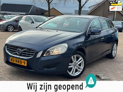 Volvo V60 - 1.6 T4 Momentum AUTOMAAT NAVI CRUISE APK