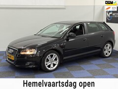 Audi A3 Sportback - 1.8 TFSI Ambition Business Edition / NAP / RIJDT SCHAKELT GOED