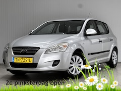Kia Cee'd - 1.4 X-pect /Airco /Elek. pakket /C.V. afstand /Radio-CD /Isofix /Armsteun /Mistlampen /Stu
