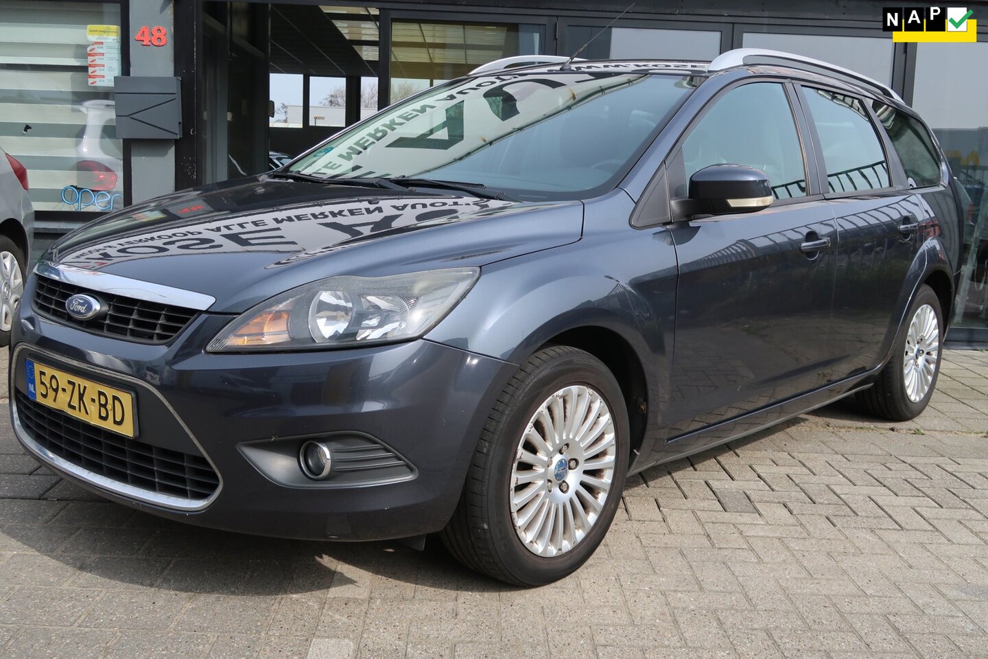 Ford Focus Wagon - 1.6 Titanium *Rijklaarprijs *Trekhaak *Cruise Control *NAP - AutoWereld.nl