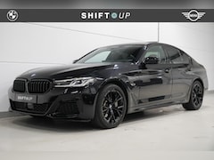 BMW 5-serie - 530e xDrive M-Sport | Schuifdak | Harman Kardon | Head Up