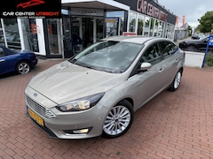 Ford Focus - 1.5 Titanium | automaat | apple carplay | camera | trekhaak |