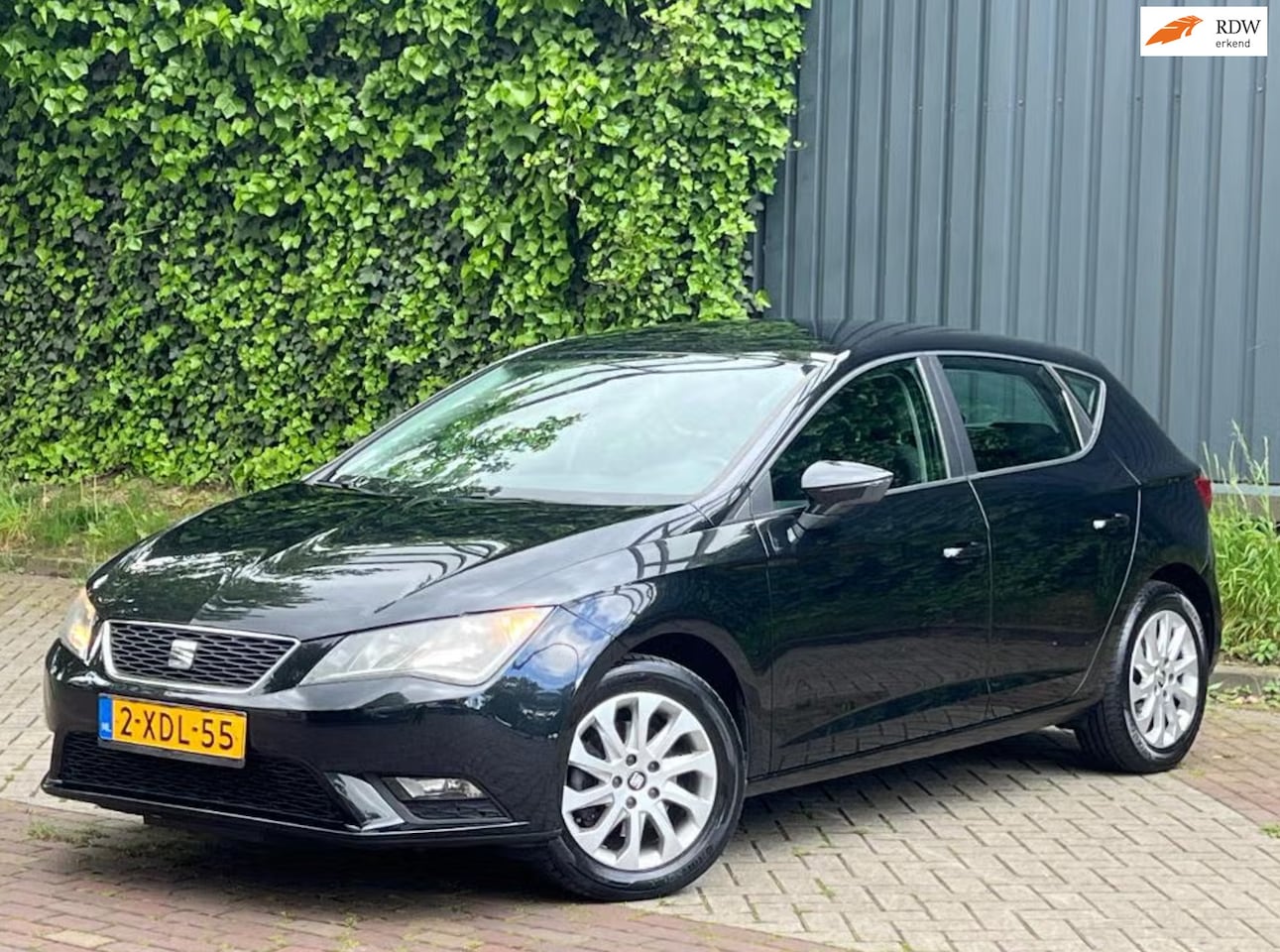 SEAT Leon - 1.2 TSI Style 105PK Zwart 2e Eign|Airco|Iso Fix|Cruise Controle| - AutoWereld.nl