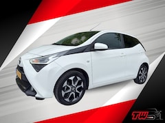 Toyota Aygo - 1.0 VVT-i x-joy |NWE APK|AIRCO|CARPLAY|CAMERA|NAP