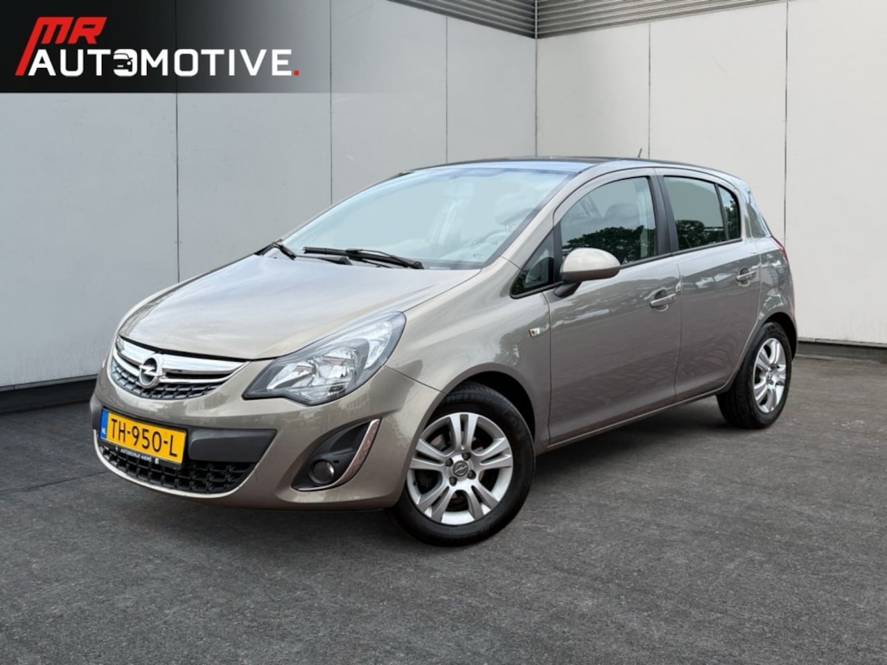 Opel Corsa - 1.2-16V Design Edition - Airco, Lichtmetaal, Cruise - AutoWereld.nl
