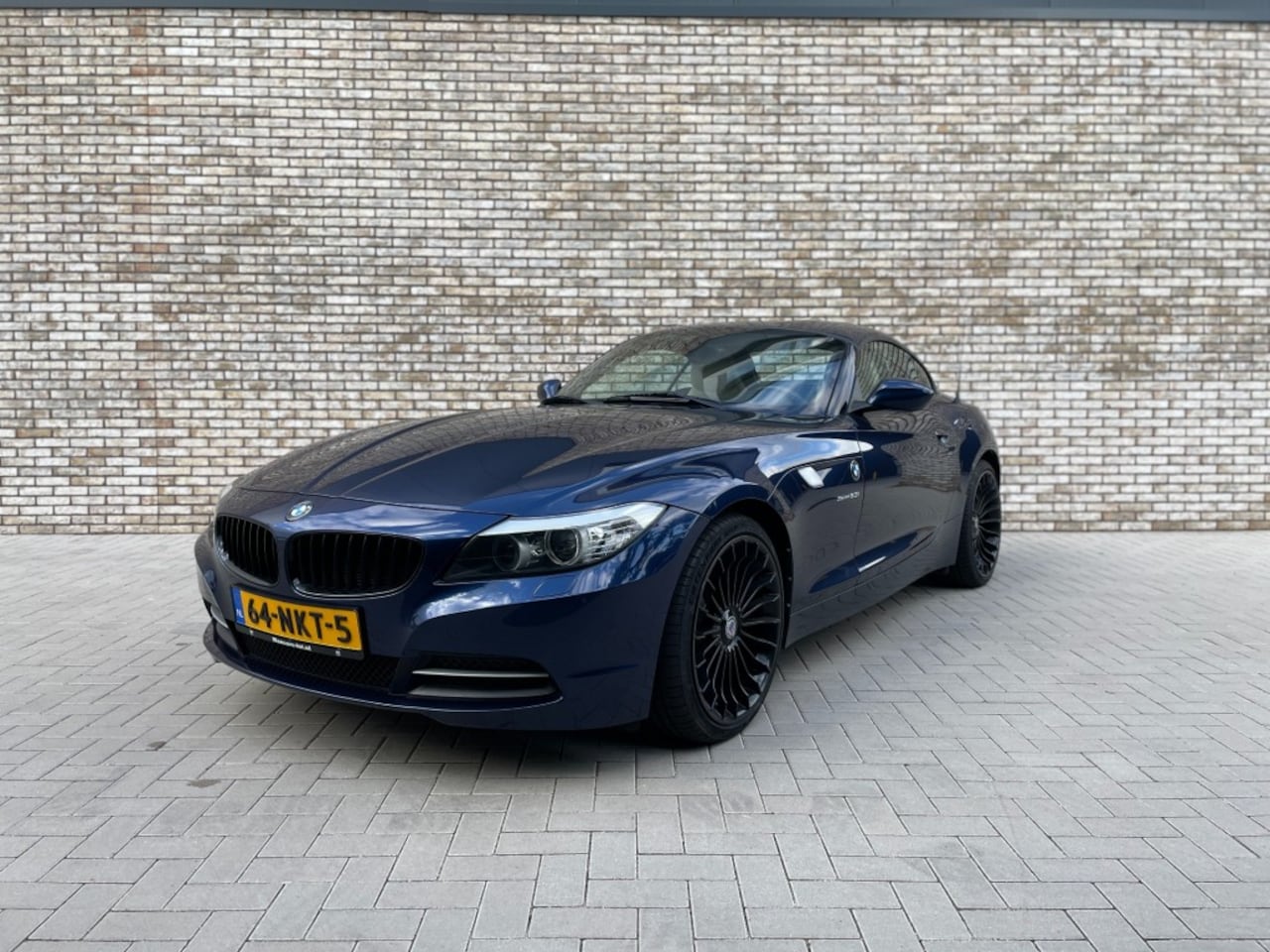 BMW Z4 SDRIVE 23I