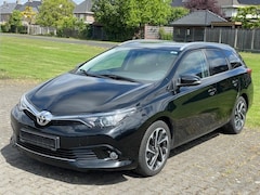 Toyota Auris Touring Sports - 1.2T Automaat/ Clima/ Cuise/ Multimedia/ LM/ Camera