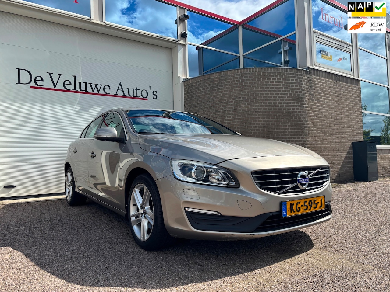 Volvo S60 - 1.5 T2 Nordic+|BI-Xenon|Automaat|Navigatie| - AutoWereld.nl