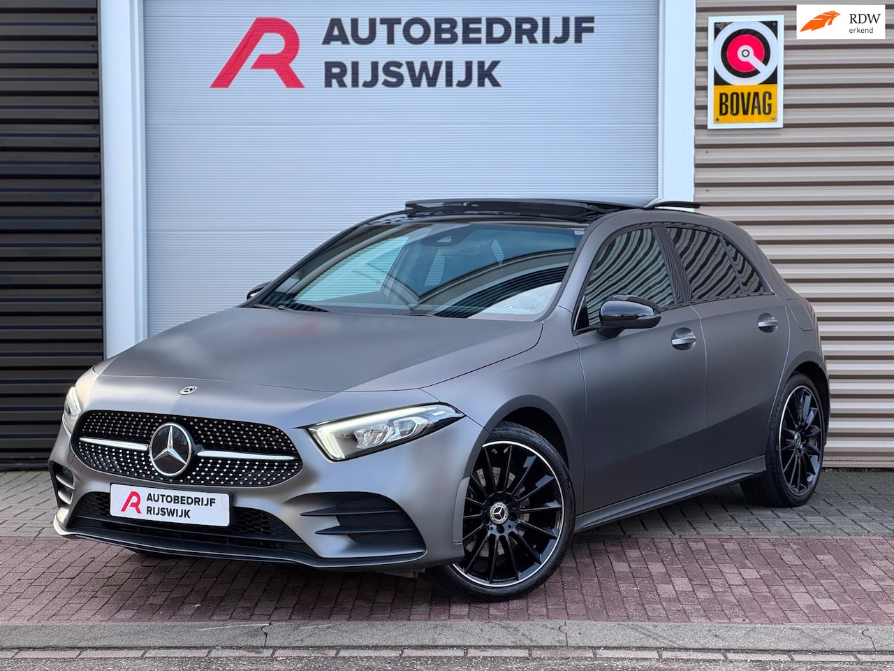 Mercedes-Benz A-klasse - 250 e AMG Line Pano/360/Memory/Sfeer - AutoWereld.nl