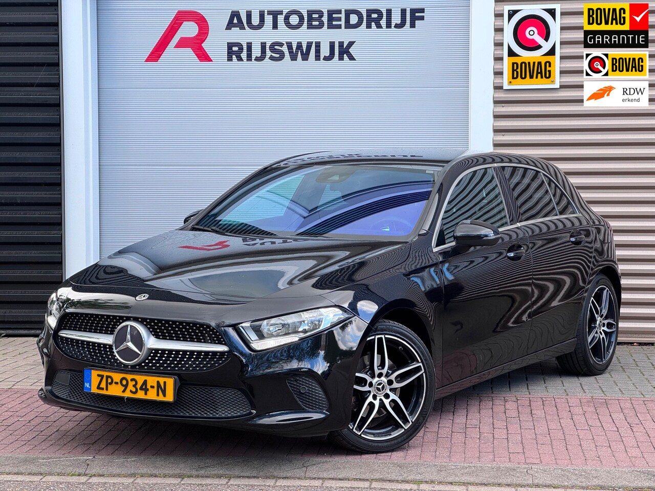 Mercedes-Benz A-klasse - 200 Premium Sfeer/Navi/LaneAssist - AutoWereld.nl
