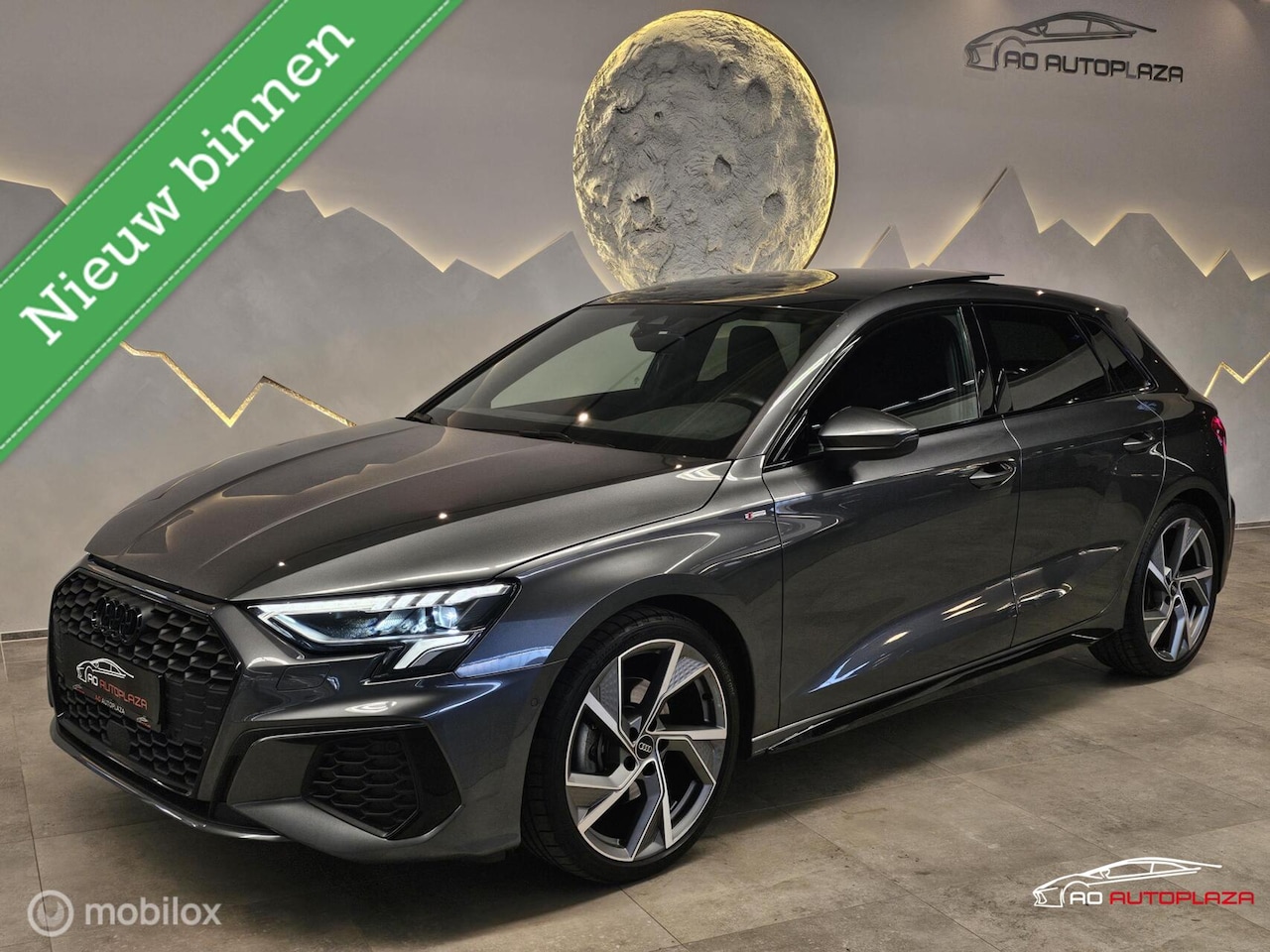 Audi A3 Sportback - 35 TFSI S-line Panorama/RS Seats/19''/Black optic - AutoWereld.nl