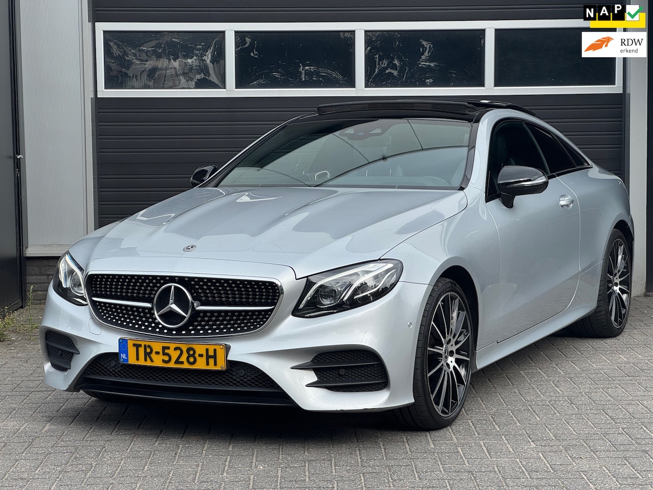 Mercedes-Benz E-klasse Coupé - 220 d Premium Multibeam, Pano, Adaptive Cruise, HUD, NAP - AutoWereld.nl