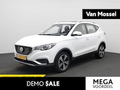 MG ZS - EV Luxury 45 kWh | Panoramadak | Lederen bekleding | Navigatie | Parkeer camera SOH 90%