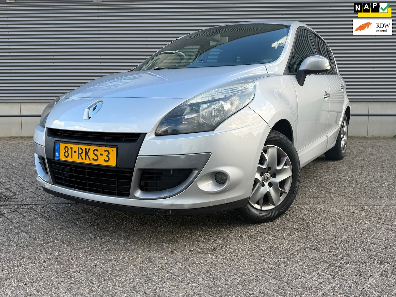 Renault Scénic - 2.0 Dynamique 2.0 Dynamique - AutoWereld.nl