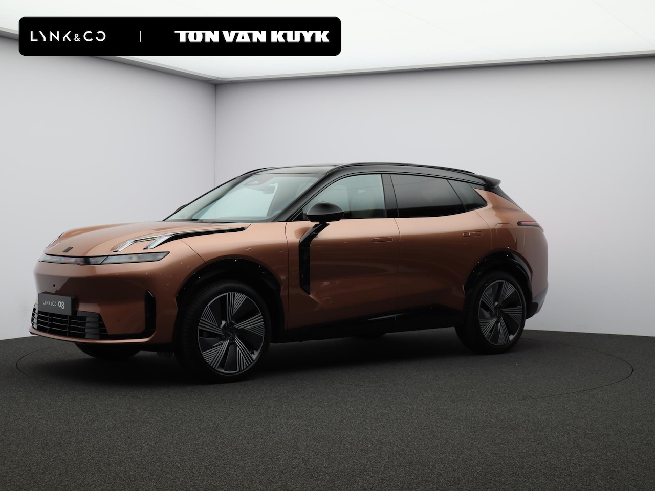 Lynk & Co 08 - 1.5 More / Panoramadak / 360 Camera / Harman Kardon audio / Massage + Ventilatie voorstoel - AutoWereld.nl