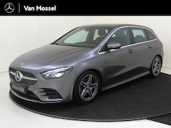 Mercedes-Benz B-klasse - 180 Business Solution AMG Parkeercamera / Stoelverwarming / elektrische kofferklep /