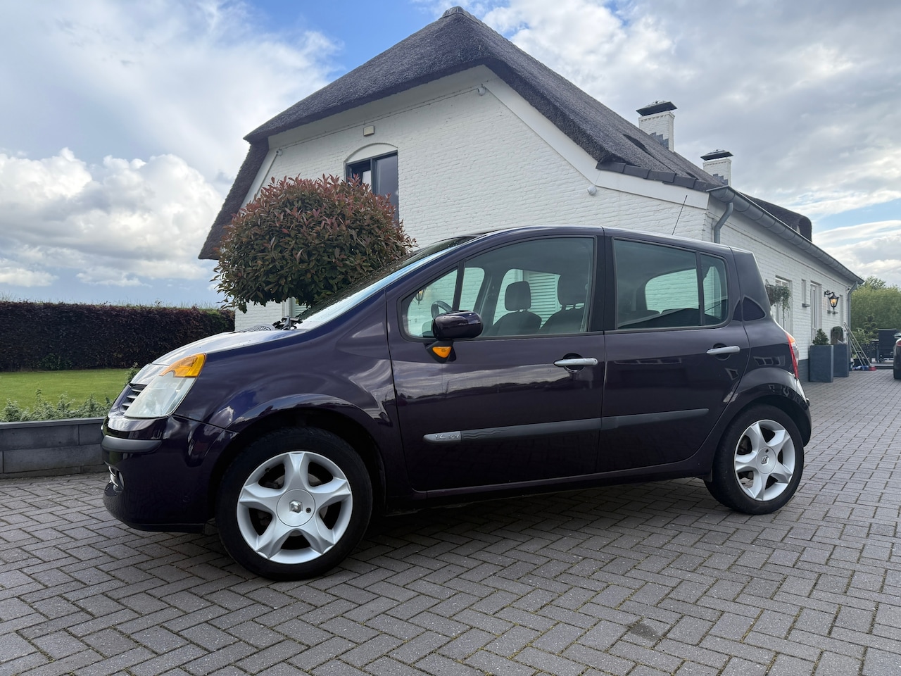 Renault Modus - 1.4-16V Expression Luxe / BJ: 2005 / Airco / apk tot 10-2026! - AutoWereld.nl