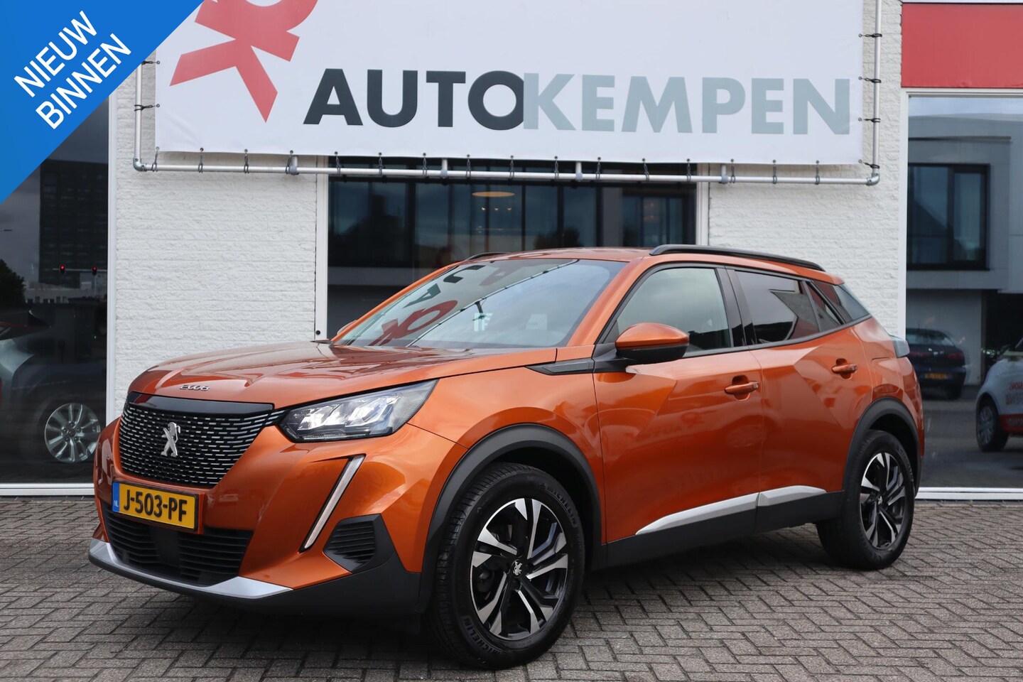 Peugeot 2008 - 1.2 PT6 ALLURE APPLE CARPLAY|CAMERA|TREKHAAK|DISTRIBUTIE VERVANGEN - AutoWereld.nl