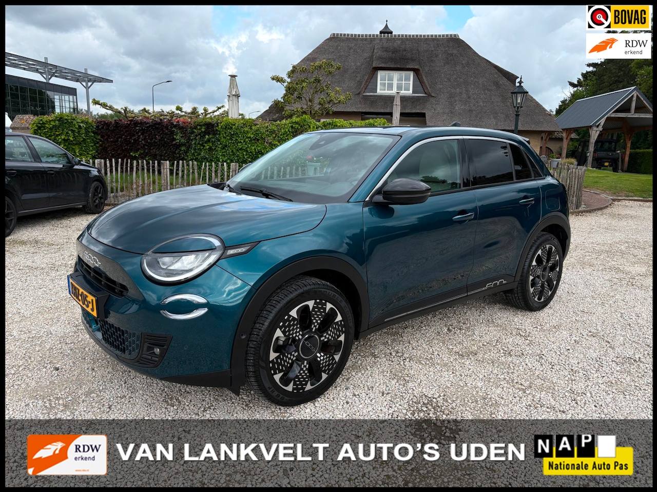 Fiat 600 - 1.2 Hybrid La Prima ACC, Stoelverw. Leder, LED, Ambiente - AutoWereld.nl