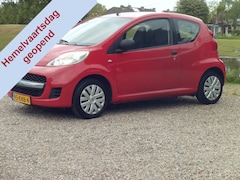 Peugeot 107 - 1.0-12V XR Hemelvaartsdag geopend van 09:00- tot 16:00 uur
