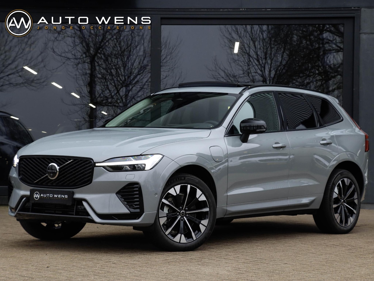 Volvo XC60 - T6 AWD Plus Dark MY26 360 Pano HeadUp Trekhaak 20'' Harman Kardon - AutoWereld.nl