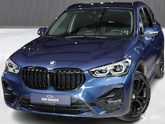 BMW X1 - xDr25e SPORT LINE / HARMANKARDON / HEADUP / CARPLAY / AMBIENTE / 18"