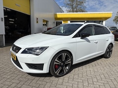 SEAT Leon ST - 2.0 TSI Cupra 290 Leer Panoramadak Wit metallic