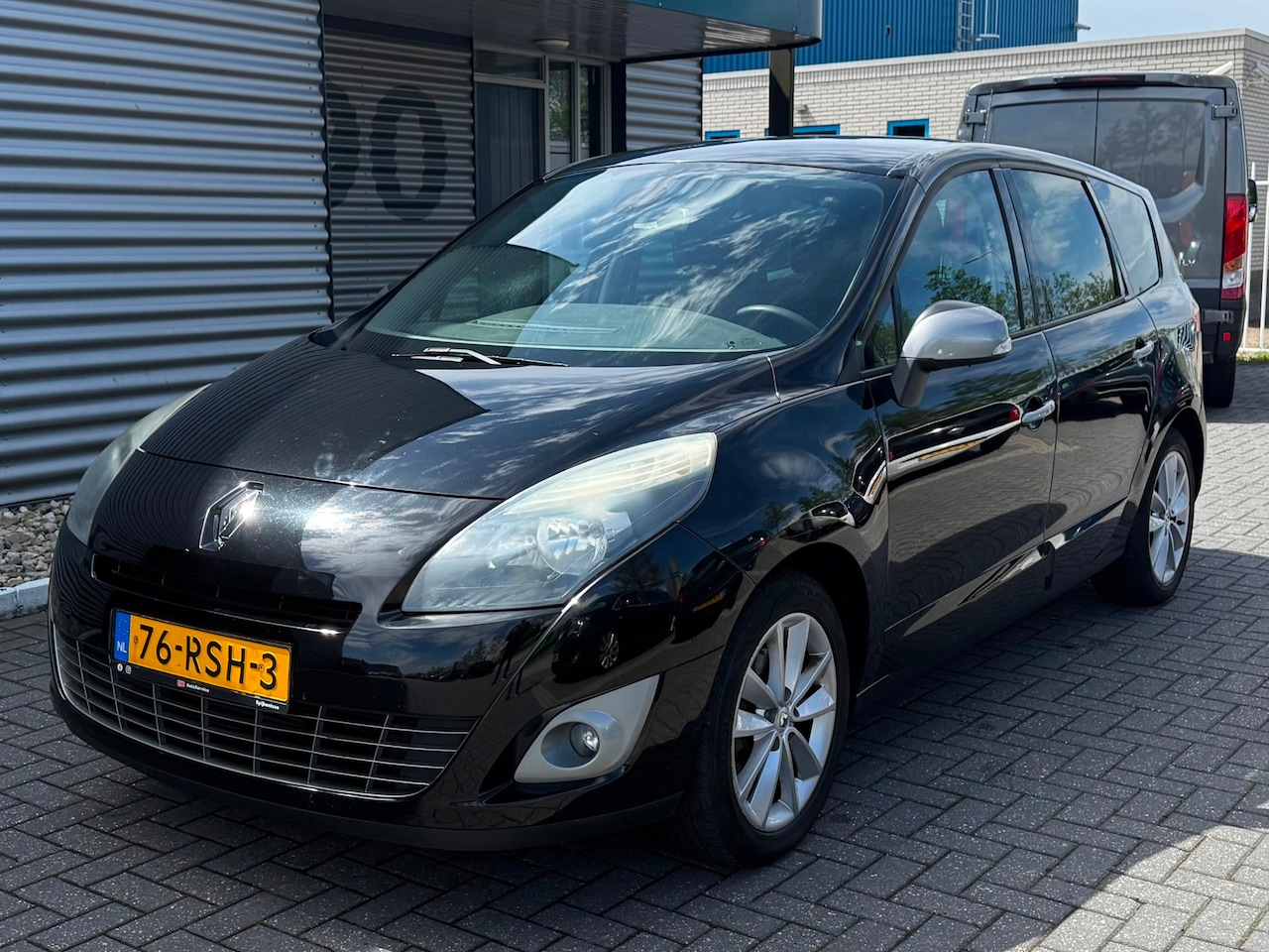 Renault Grand Scénic - 1.4 TCe Parisienne 7p. 1.4 TCe Parisienne 7p. - AutoWereld.nl