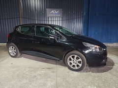 Renault Clio - 0.9 TCe Expression - LAGE KILOMETERS - AIRCO - CRUISE CONTROL - NAVIGATIE SCHERM
