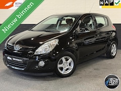 Hyundai i20 - 1.2i i-Motion 5 DRS Dealer onderhouden NWE APK