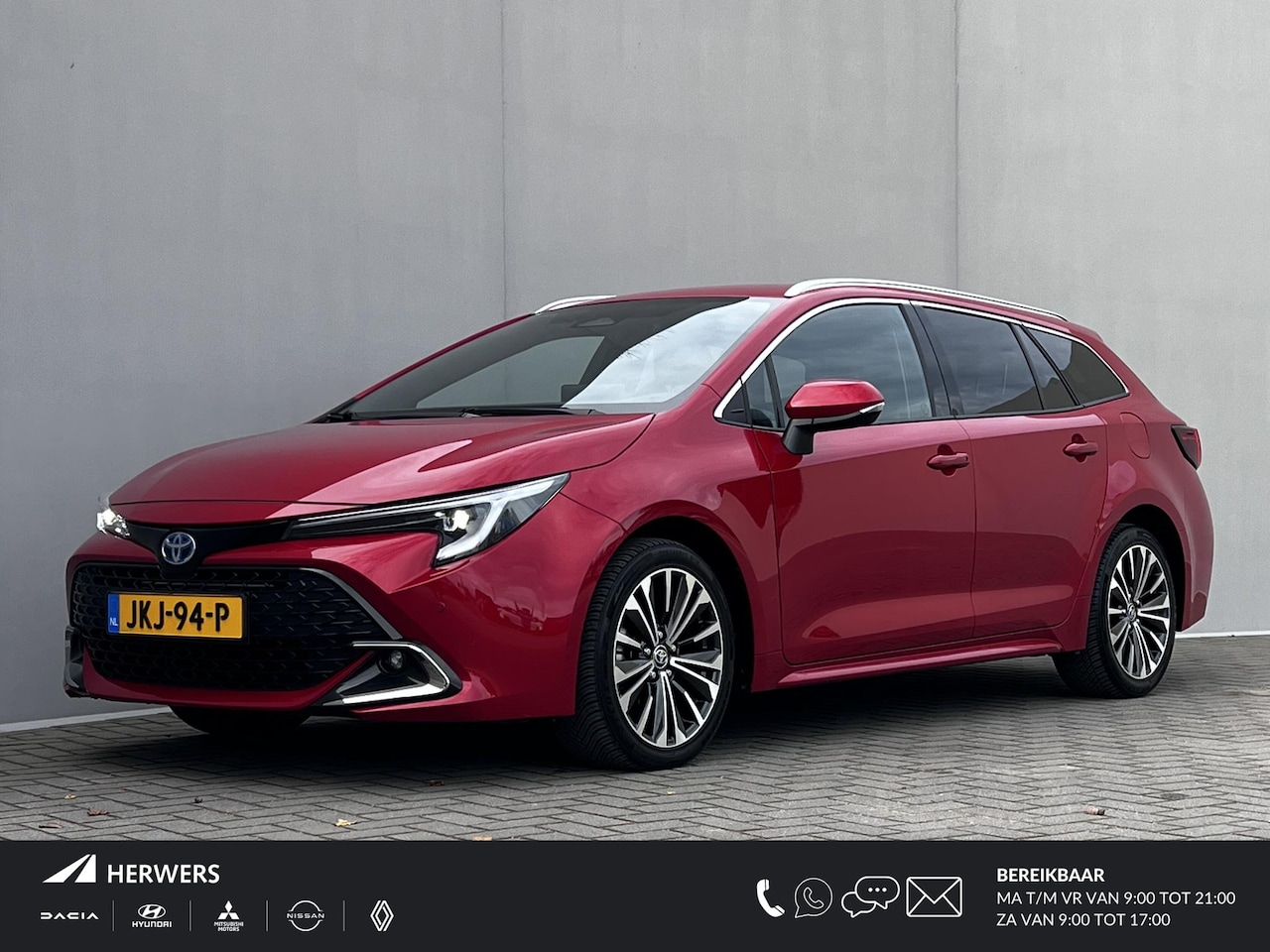 Toyota Corolla Touring Sports - Hybrid 140 Dynamic Automaat / Fabrieksgarantie tot 10 jaar mogelijk / Navigatie / Adapti - AutoWereld.nl