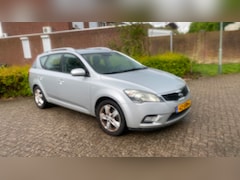 Kia Cee'd Sporty Wagon - (NIEUWE APK ) 1.4 CVVT Navigator Plus Pack