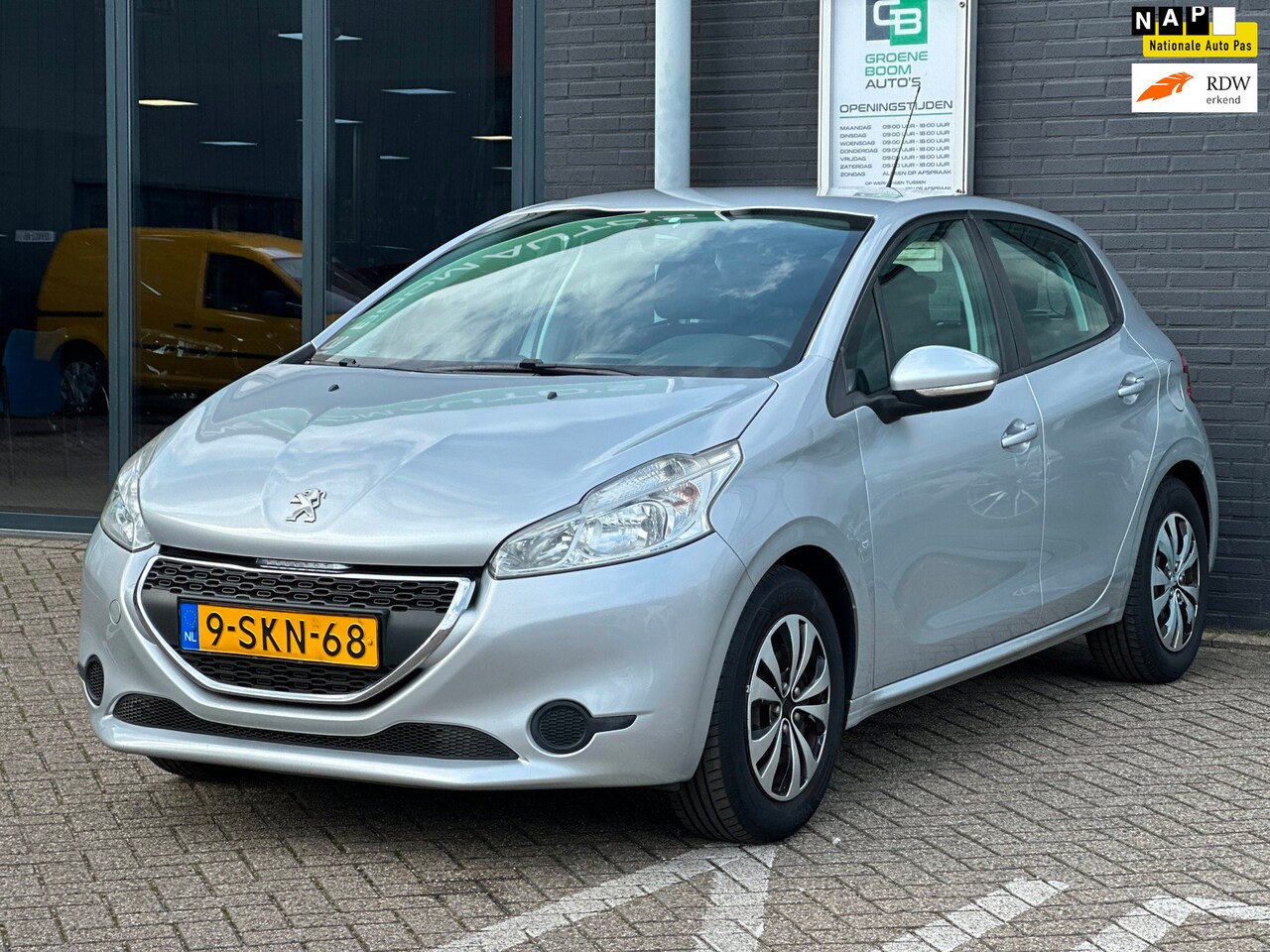Peugeot 208 - 1.2 VTi Active/NAVI/AIRCO/NIEUW APK/NETTE STAAT!! - AutoWereld.nl