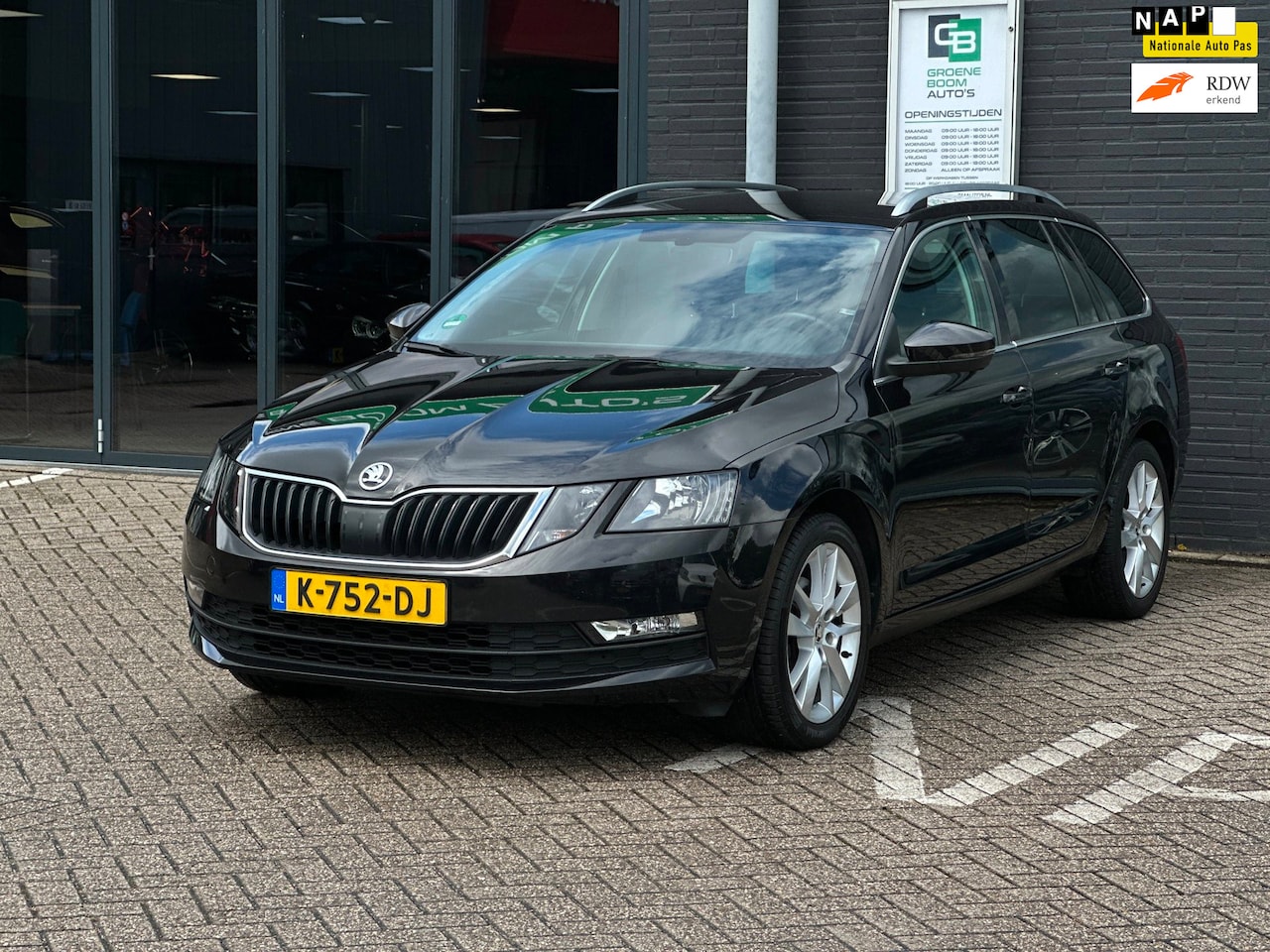 Skoda Octavia Combi - 1.5 TSI Greentech Business Edition/1STE EIG/CARPLAY/NAVI/NL-AUTO NAP!! - AutoWereld.nl