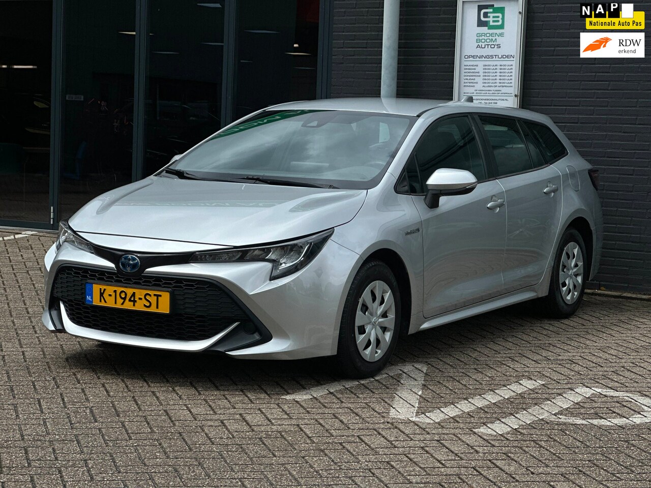 Toyota Corolla Touring Sports - 1.8 Hybrid Comfort/1STE EIG/CAMERA/AUTOMAAT/NL-AUTO NAP!! - AutoWereld.nl