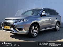 Mitsubishi Outlander - 2.4 PHEV Intense+ / Trekhaak / Schuifdak / Navigatie / Achteruitrijcamera /