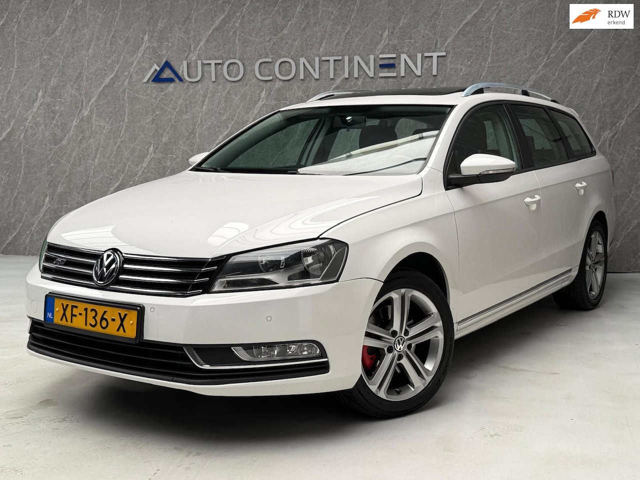 Volkswagen Passat Variant - 1.4 TSI R-Line EcoFuel / Full Option / APK / Panorama - AutoWereld.nl