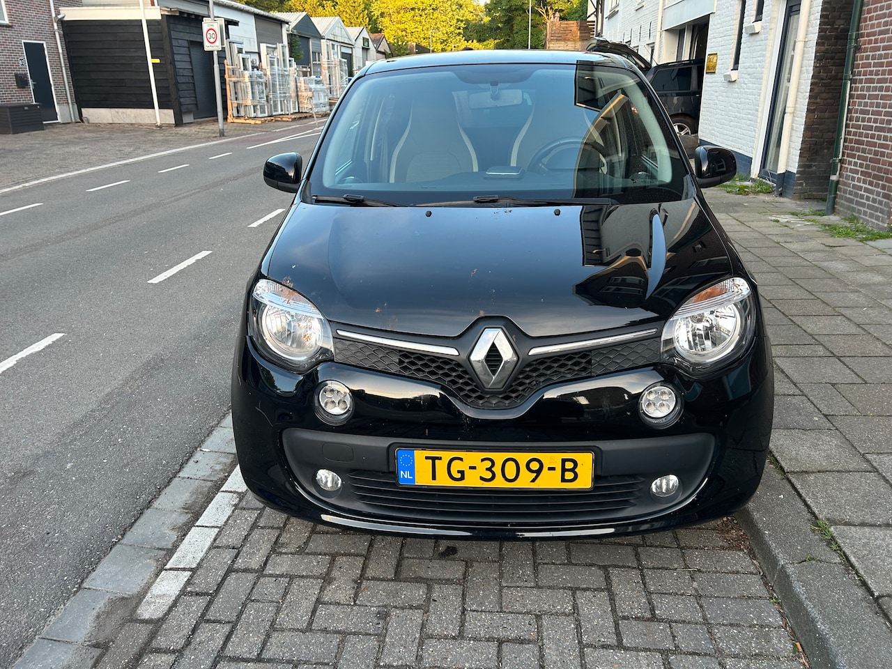 Renault Twingo - 1.0 SCe Limited - AutoWereld.nl