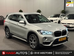 BMW X1 - SDrive20i High Executive AUT/LED/NAVI/HUD/LEDER/CAMERA/PDC/DEALER-ONDERHOUDEN