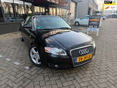 Audi A4 Cabriolet - 2.4 V6 Exclusive