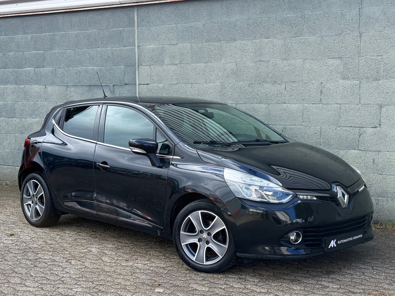Renault Clio - 0.9 TCe Authentique | Bass Reflex | Navi | Airco | Stuurbed | Start/Stop | elek. Ramen | N - AutoWereld.nl