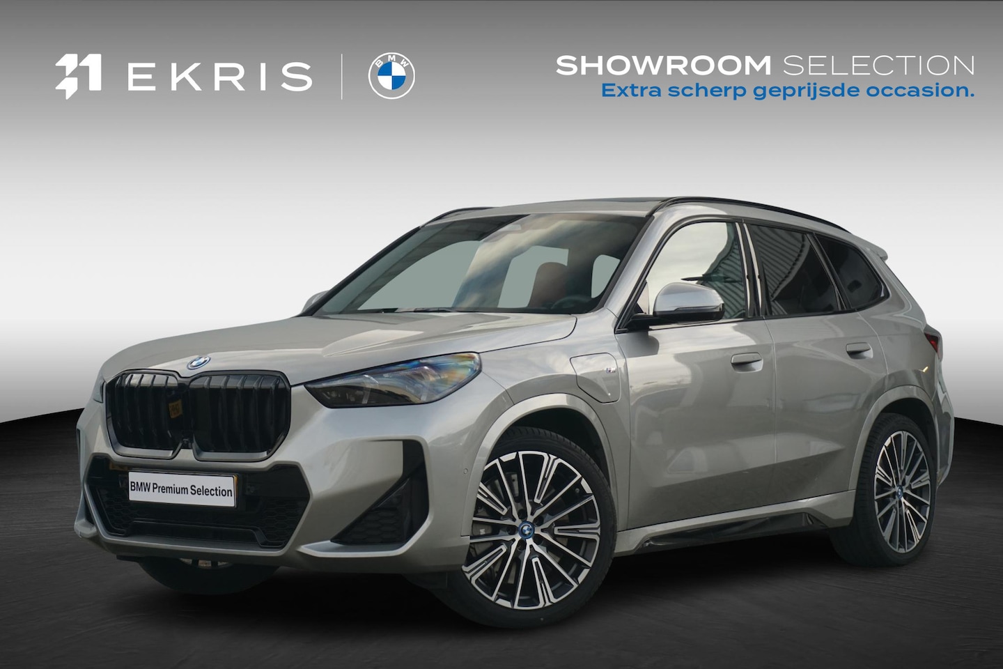 BMW X1 - xDrive25e M Sportpakket Pro 20'' | Panoramadak | Harman Kardon | Head-Up Display | Trekhaa - AutoWereld.nl