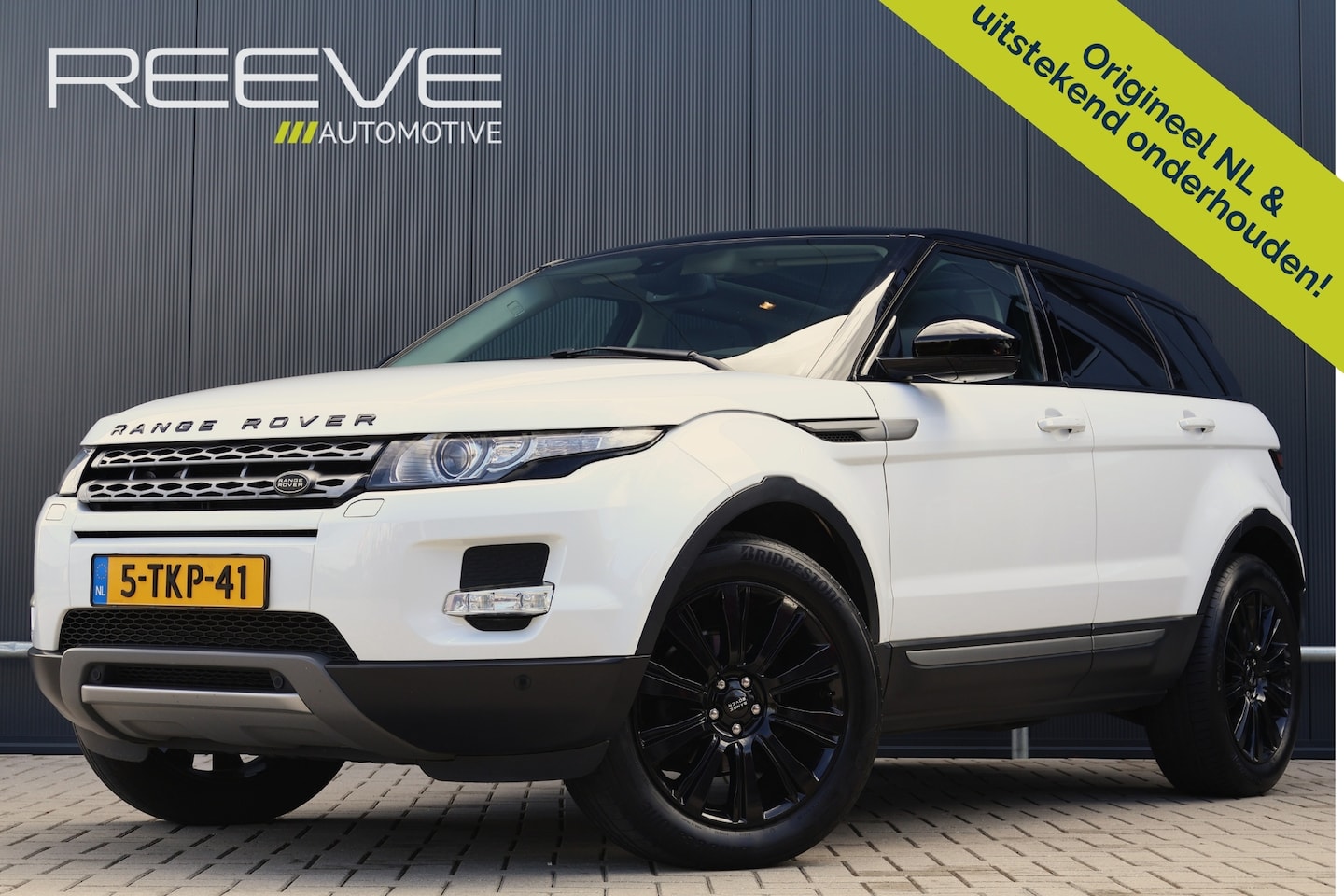 Land Rover Range Rover Evoque - 2.0 Si 4WD 241pk | NL auto | Panoramadak | Trekhaak | Leer | 19 Inch | Stoelverwarming | V - AutoWereld.nl