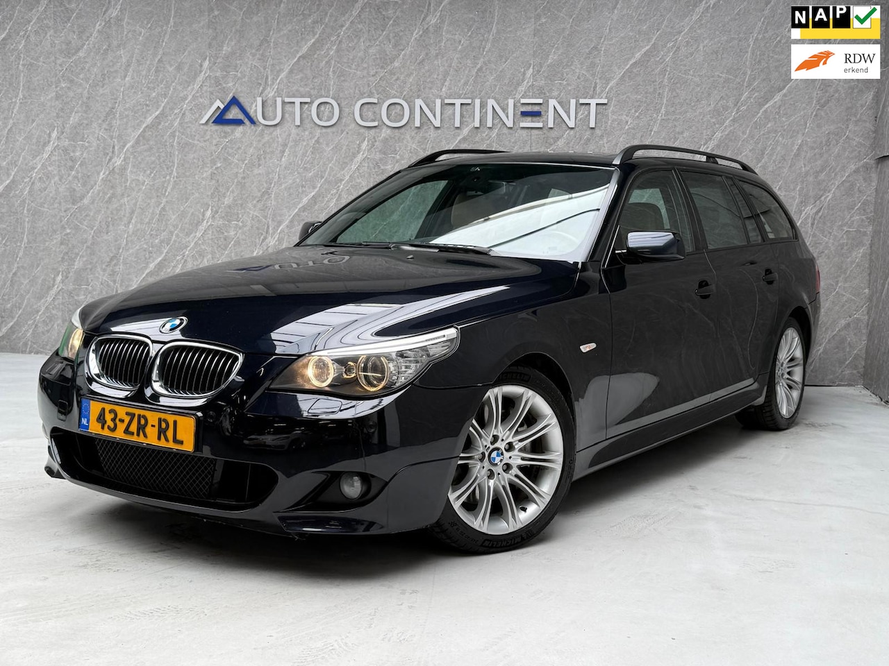 BMW 5-serie Touring - 535d 286 PK / NAP / Goed Onderhouden / Nette Auto / Panorama - AutoWereld.nl